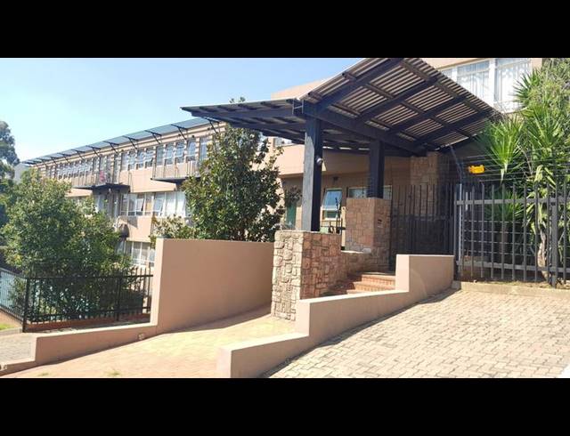 1 BEDROOM APARTMENT FOR SALE IN RICHMOND